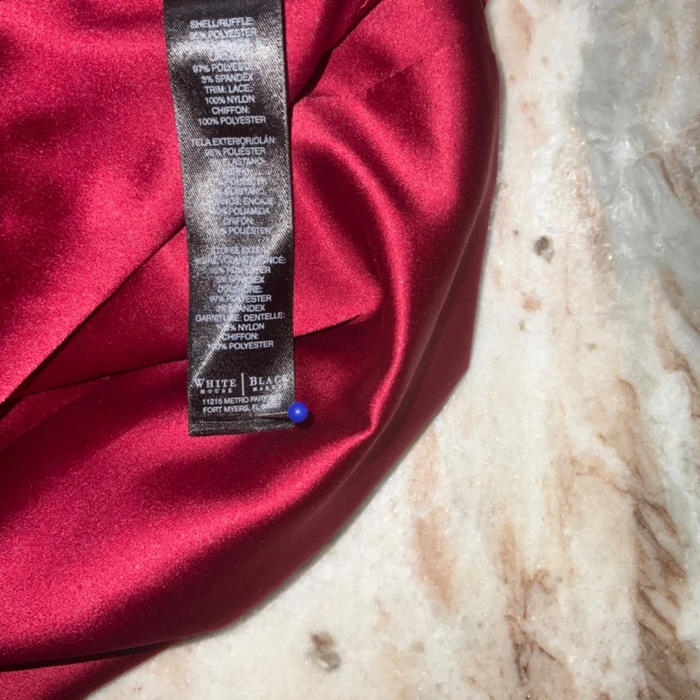 WHITE HOUSE BLACK MARKET CRIMSON RIBBON SLEEVELESS BLOUSE - Picture 3 of 12